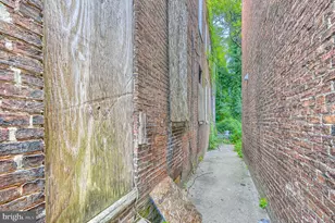 2613 Francis St, Baltimore, MD 21217 - Photo 4