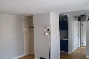 4410 Falls Bridge Dr, Baltimore, MD 21211 - Photo 2