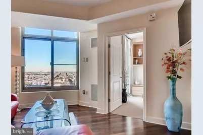 675 President Street #2408, Baltimore, MD 21202 - Photo 2