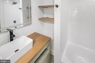 325 W Lorraine Ave, Baltimore, MD 21211 - Photo 14