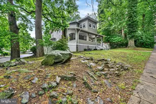 2807 Lawina Rd, Baltimore, MD 21216 - Photo 2