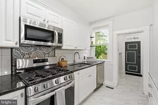 1006 N Rosedale St, Baltimore, MD 21216 - Photo 12