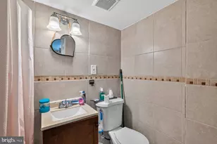 6509 Fairdel, Baltimore, MD 21206 - Photo 12