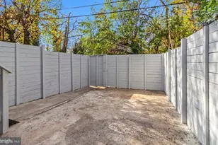 1818 N Ashburton St, Baltimore, MD 21216 - Photo 26