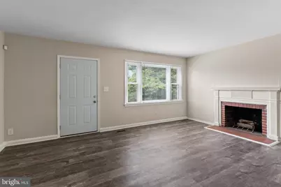 6023 Chinquapin Parkway, Baltimore, MD 21239 - Photo 2