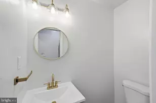 3227 Phelps Ln, Baltimore, MD 21229 - Photo 24