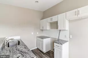 1001 S Carey St, Baltimore, MD 21223 - Photo 26