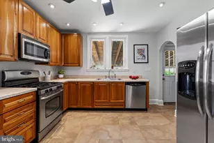 4400 Buchanan Ave, Baltimore, MD 21211 - Photo 10