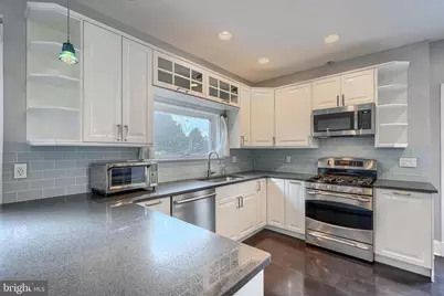 2210 Lake Avenue, Baltimore, MD 21213 - Photo 10