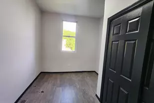 1730 N Ellamont St, Baltimore, MD 21216 - Photo 28
