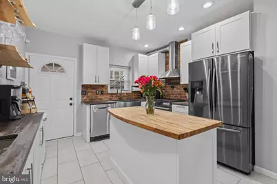 2512 E Fairmount Avenue, Baltimore, MD 21224 - Photo 12
