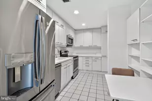 3801 Canterbury Rd, Baltimore, MD 21218 - Photo 4