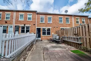 1805 E Lamley St, Baltimore, MD 21231 - Photo 18