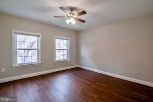 1805 E Lamley St, Baltimore, MD 21231 - Photo 8