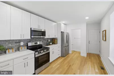 107 Fulton Avenue S, Baltimore, MD 21223 - Photo 12