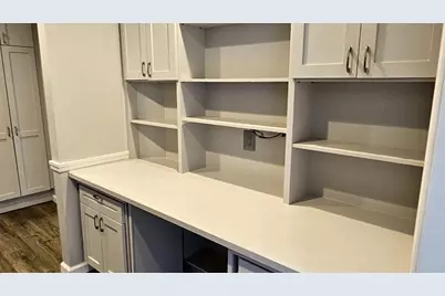 3801 Canterbury Road #703, Baltimore, MD 21218 - Photo 4