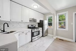 3548 Benzinger Rd, Baltimore, MD 21229 - Photo 8
