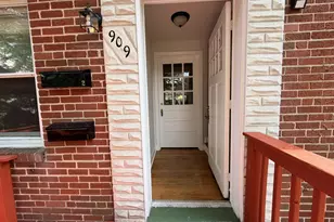 909 E Lake Ave, Baltimore, MD 21212 - Photo 36