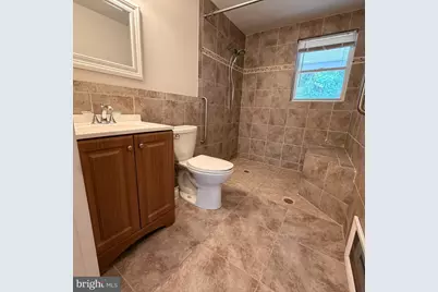 909 E Lake Avenue #1, Baltimore, MD 21212 - Photo 20