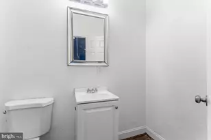 2542 W Fayette Street W, Baltimore, MD 21223 - Photo 16