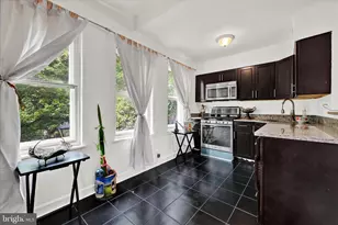 1227 Park Ave, Baltimore, MD 21217 - Photo 16