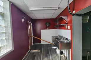 601 N Potomac St, Baltimore, MD 21205 - Photo 10