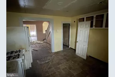 2033 Robb Street, Baltimore, MD 21218 - Photo 6