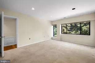 200 Cross Keys Rd, Baltimore, MD 21210 - Photo 18