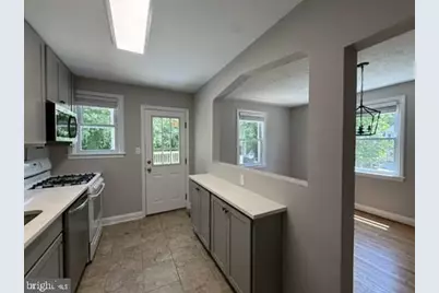 5413 Pembroke Avenue, Baltimore, MD 21206 - Photo 6