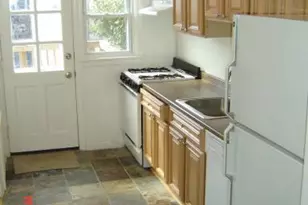 925 Chestnut Hill Ave, Baltimore, MD 21218 - Photo 6