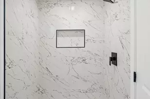 723 E 21st St, Baltimore, MD 21218 - Photo 28