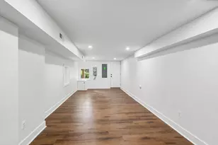 723 E 21st St, Baltimore, MD 21218 - Photo 32