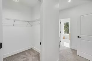 723 E 21st St, Baltimore, MD 21218 - Photo 26