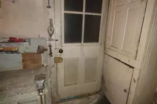 11 S Wickham Rd, Baltimore, MD 21229 - Photo 30