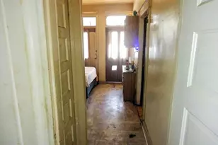 11 S Wickham Rd, Baltimore, MD 21229 - Photo 14
