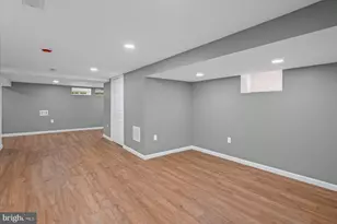7 York Ct, Baltimore, MD 21218 - Photo 32