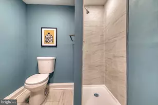 602 E 36th St, Baltimore, MD 21218 - Photo 18