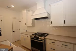117 E Cromwell St, Baltimore, MD 21230 - Photo 6