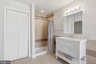 446 E 22nd St, Baltimore, MD 21218 - Photo 26