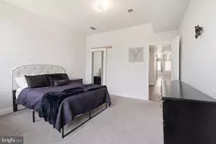 446 E 22nd St, Baltimore, MD 21218 - Photo 18