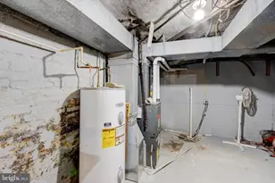 827 N Howard St, Baltimore, MD 21201 - Photo 48