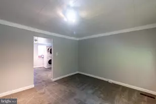 608 S Milton Ave, Baltimore, MD 21224 - Photo 16