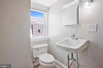2413 Madison Avenue, Baltimore, MD 21217 - Photo 12