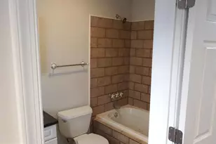 924 S Robinson St, Baltimore, MD 21224 - Photo 8