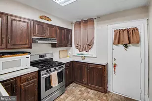 4020 Edmondson Ave, Baltimore, MD 21229 - Photo 14