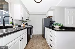 922 S Decker Ave, Baltimore, MD 21224 - Photo 10