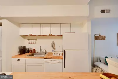 3 Hamburg Street E, Baltimore, MD 21230 - Photo 6