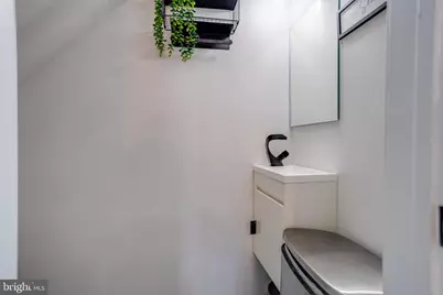 1221 E Oliver Street, Baltimore, MD 21202 - Photo 18