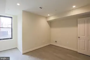 2116 St Paul St, Baltimore, MD 21218 - Photo 18