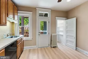 608 E 33rd St, Baltimore, MD 21218 - Photo 14